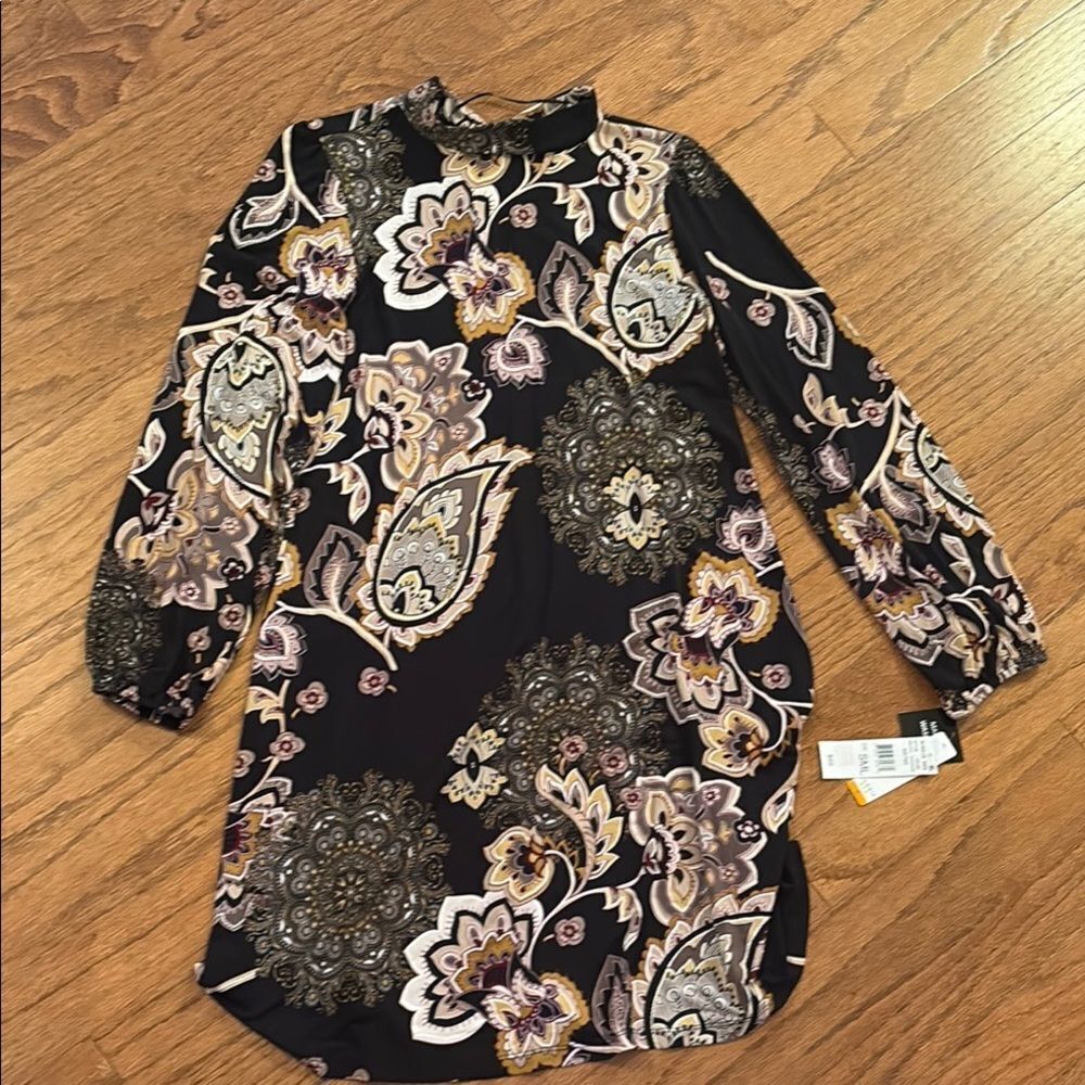 NWT Robbie Bee size small dress black background with floral prints